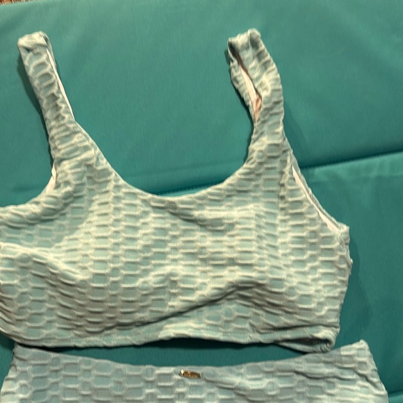 Kamoni two piece bikini - Picture 2 of 4